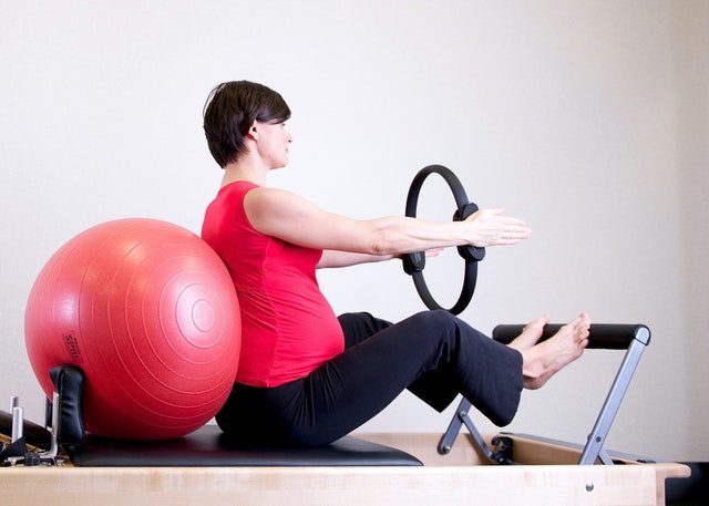 How social media helps you in your weight loss journey? 1 pexels jessica monte 1103242