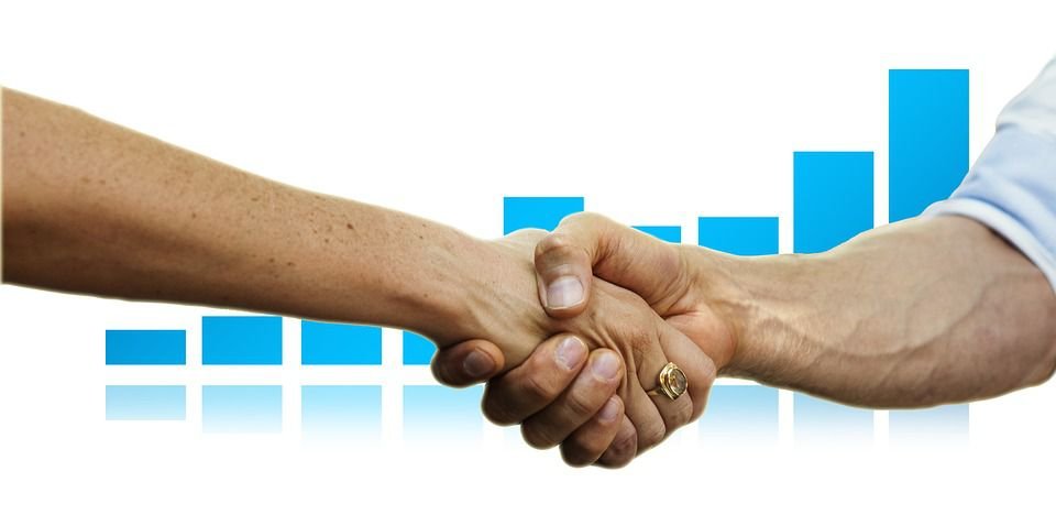 <strong>Investing Insights: What Is a Broker-Dealer?</strong> 3 Dealer 2